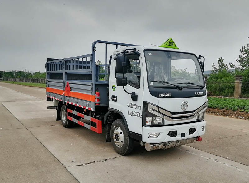 大力牌DLQ5070TQPEQ6型气瓶运输车