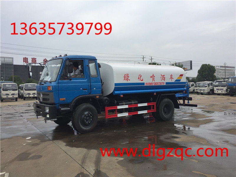 洒 水 车37.jpg